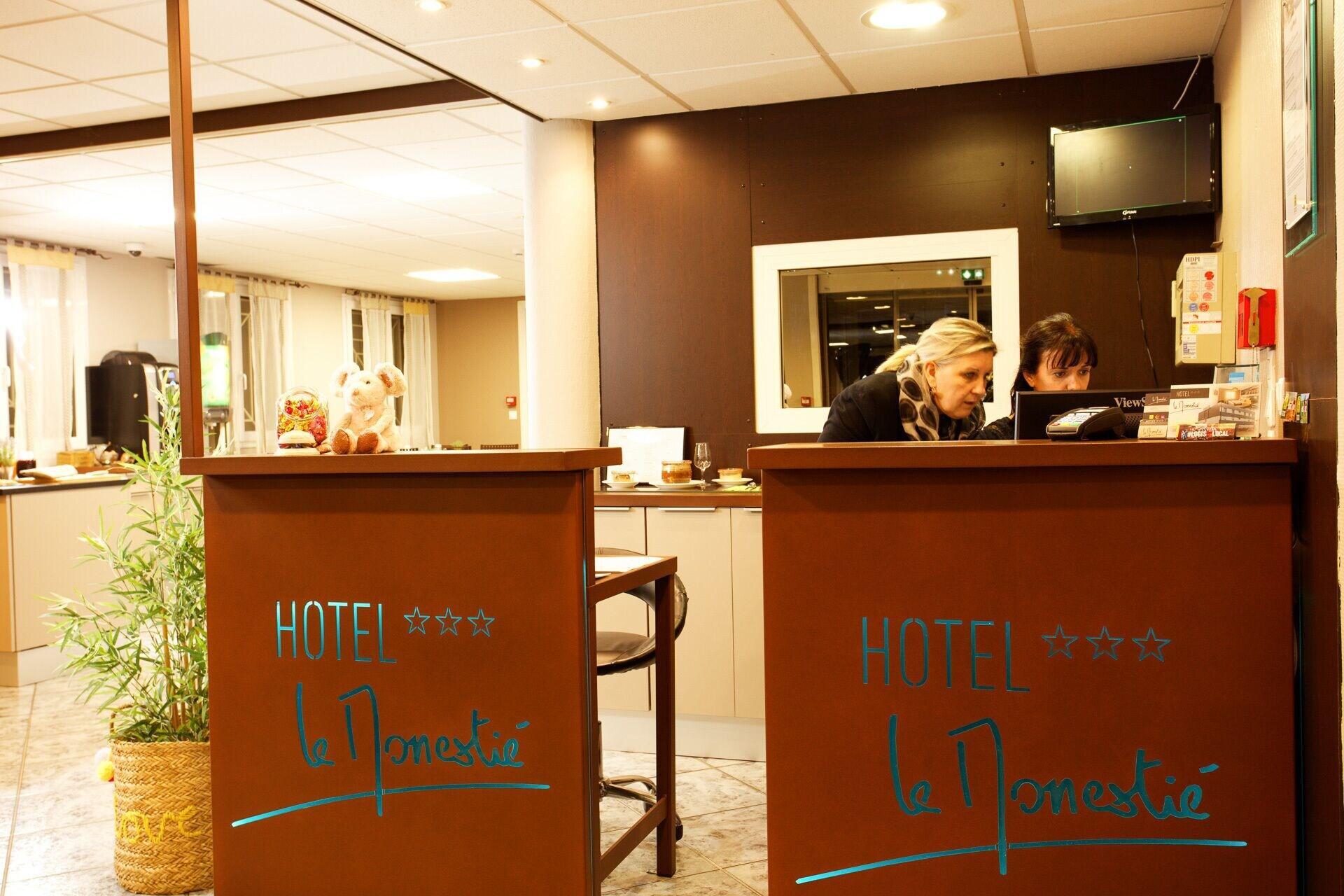 Sure Hotel By Best Western Beziers Le Monestie Boujan-sur-Libron Esterno foto